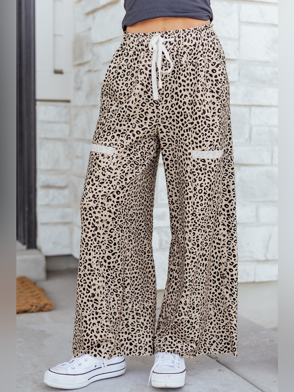 Leopard Print Wide-Leg Pants with Drawstring - Picture 3 of 15